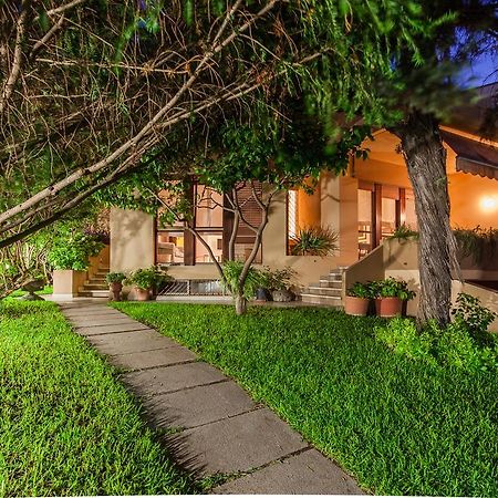 La Tuia E Il Tasso Bed & Breakfast Cagliari Luaran gambar