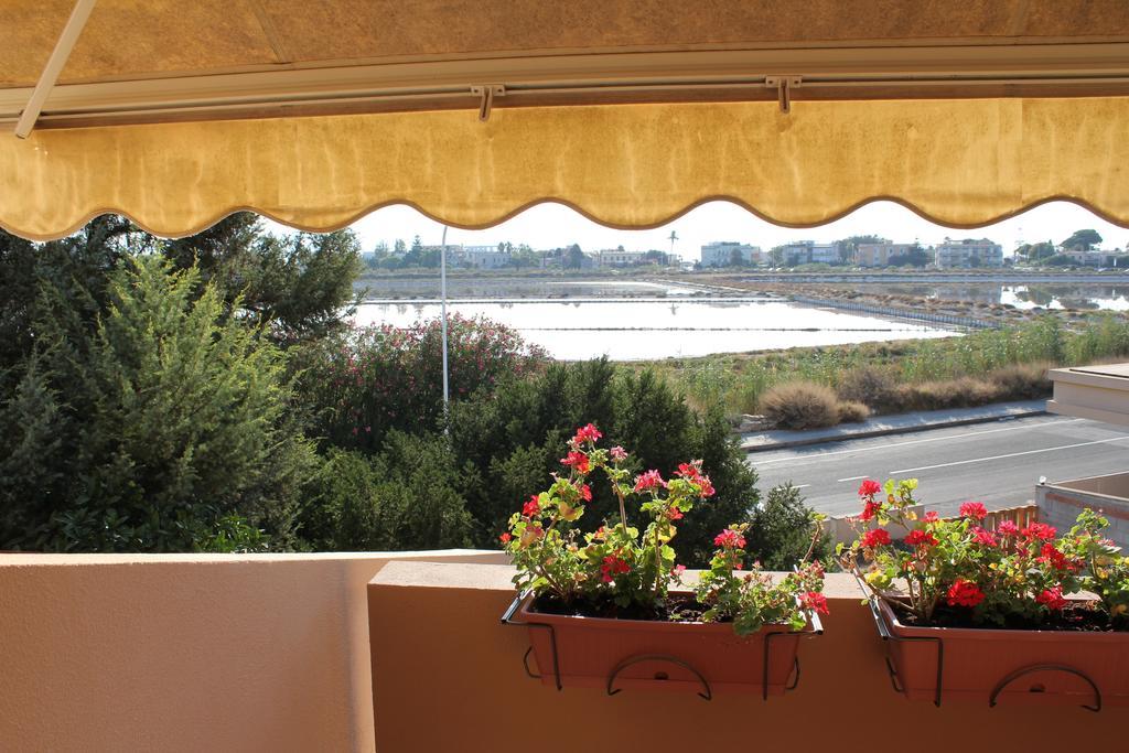 La Tuia E Il Tasso Bed & Breakfast Cagliari Luaran gambar