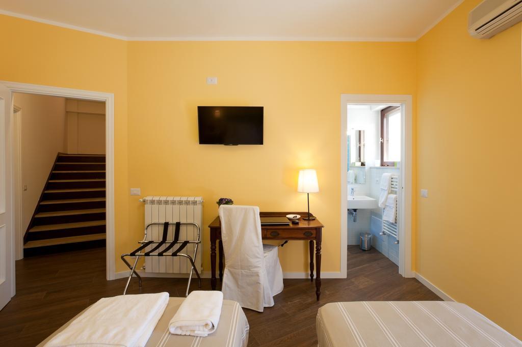 La Tuia E Il Tasso Bed & Breakfast Cagliari Bilik gambar