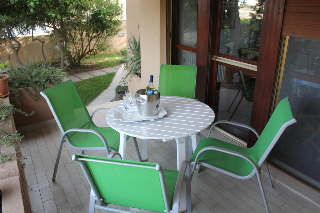 La Tuia E Il Tasso Bed & Breakfast Cagliari Luaran gambar